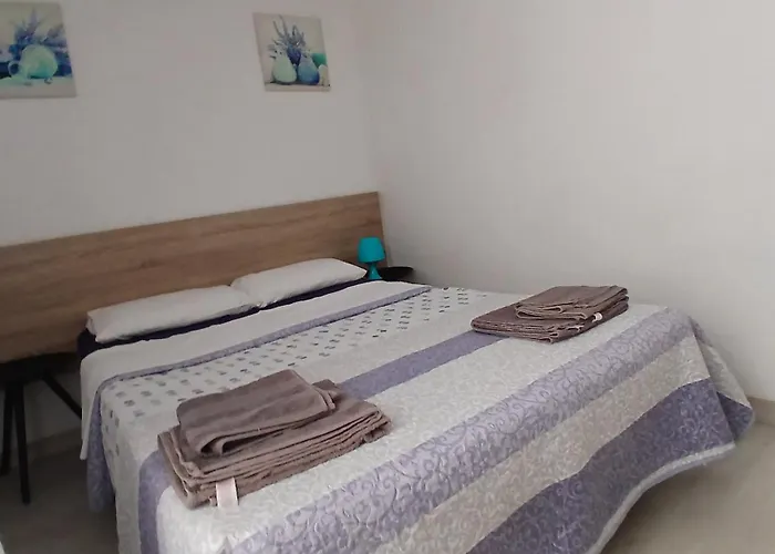 Appartement 3 Bedroom 150 M From The *