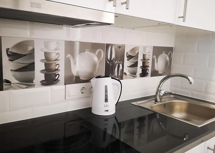 3 Bedroom 150 M From The Appartement Torrevieja