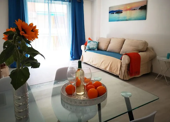 3 Bedroom 150 M From The 公寓